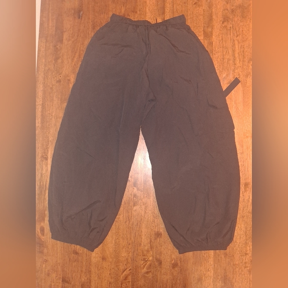 Urban Outfitters Black Balloon Cargo Pants Size xs - Picture 7 of 7